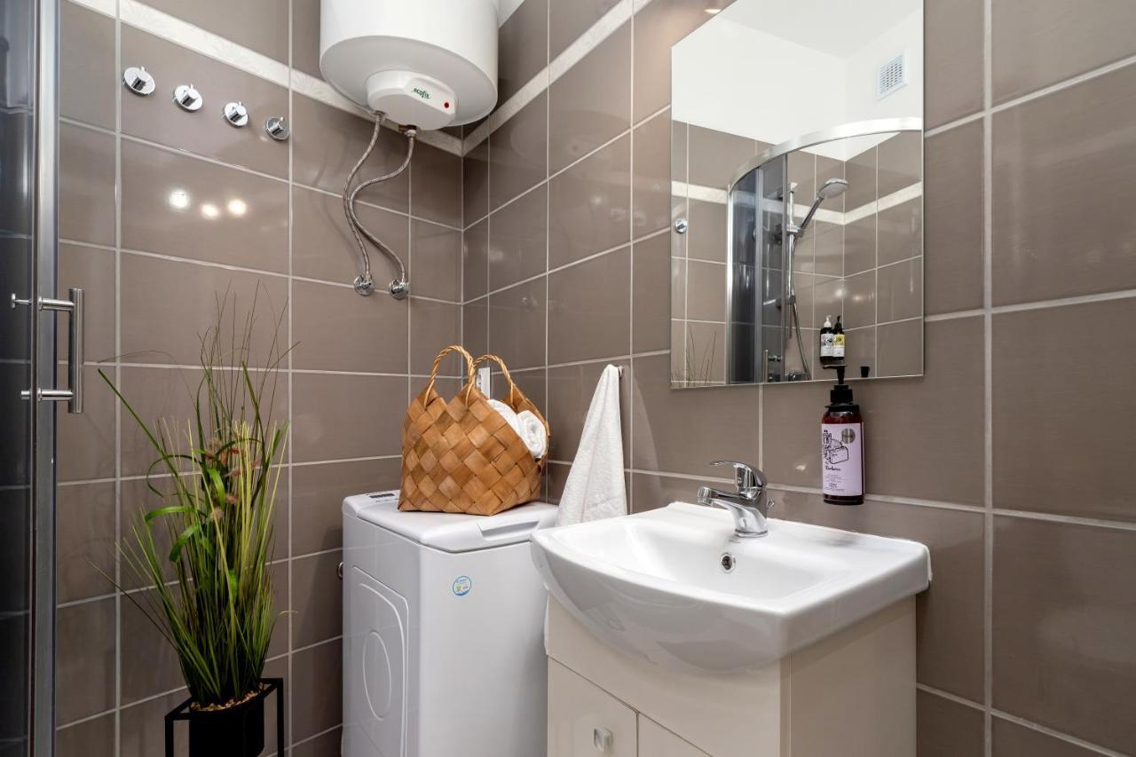 Wow Apartment By Cozyplace Krakow Bagian luar foto